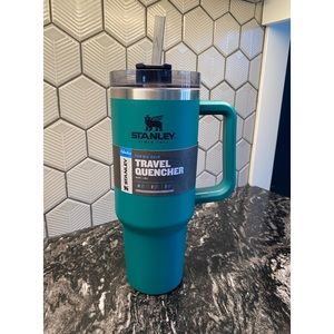 NWT STANLEY tidepool 40 oz